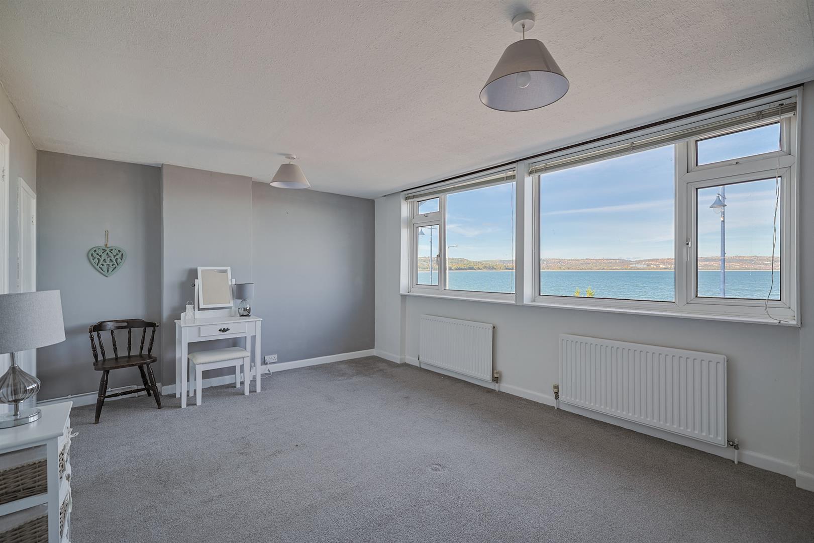 Mumbles Road, Mumbles, Swansea, SA3 4EE